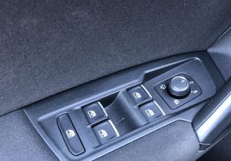 Подержанный автомобиль Volkswagen Tiguan 2017 года (14 фото)