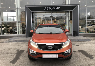 Подержанный автомобиль Kia Sportage 2011 года (2 фото)
