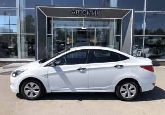 Подержанный автомобиль Hyundai Solaris Sedan 2014 года (8 фото)