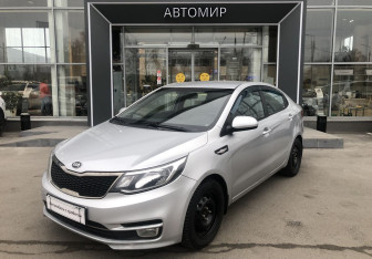 Подержанный автомобиль Kia Rio Sedan 2017 года (3 фото)