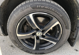 Подержанный автомобиль Volkswagen Tiguan 2011 года (15 фото)