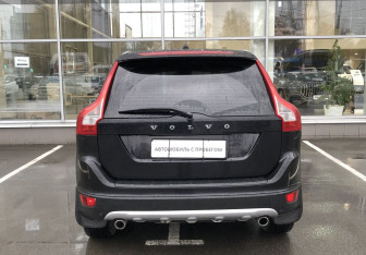 Подержанный автомобиль Volvo XC60 2012 года (6 фото)