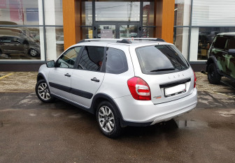 Подержанный автомобиль LADA (ВАЗ) Granta Wagon 2022 года (7 фото)