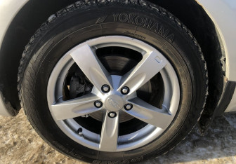 Подержанный автомобиль Ford C-MAX 2007 года (16 фото)