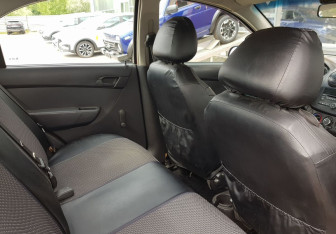 Подержанный автомобиль Chevrolet Aveo Sedan 2009 года (10 фото)