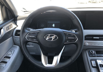 Подержанный автомобиль Hyundai Palisade 2022 года (12 фото)