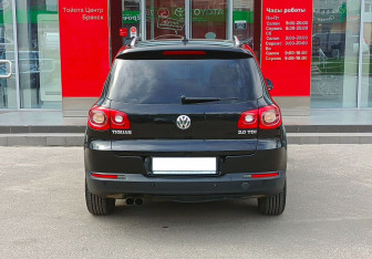 Подержанный автомобиль Volkswagen Tiguan 2008 года (6 фото)