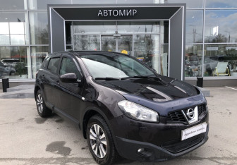 Подержанный автомобиль Nissan Qashqai 2012 года (3 фото)