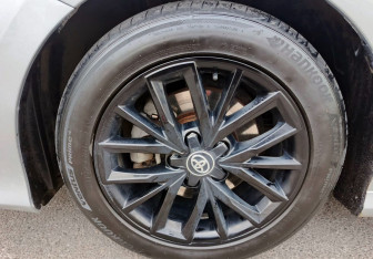 Подержанный автомобиль Toyota Camry Sedan 2020 года (10 фото)