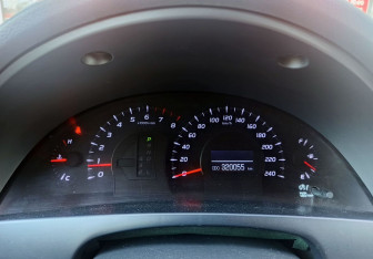Подержанный автомобиль Toyota Camry Sedan 2011 года (13 фото)
