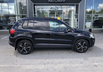 Подержанный автомобиль Volkswagen Tiguan 2011 года (4 фото)