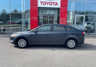 Подержанный автомобиль Ford Mondeo Sedan 2008 года (8 фото)