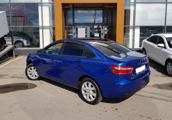 Подержанный автомобиль LADA (ВАЗ) Vesta Sedan 2022 года (7 фото)
