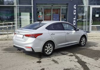 Подержанный автомобиль Hyundai Solaris Sedan 2019 года (5 фото)