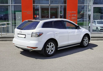 Подержанный автомобиль Mazda CX-7 2011 года (5 фото)