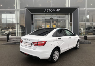 Подержанный автомобиль LADA (ВАЗ) Vesta Sedan 2017 года (5 фото)