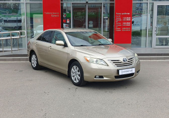 Подержанный автомобиль Toyota Camry Sedan 2007 года (3 фото)
