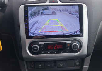 Подержанный автомобиль Ford Focus Sedan 2007 года (14 фото)