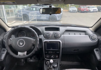 Подержанный автомобиль Renault Duster 2013 года (10 фото)