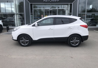 Подержанный автомобиль Hyundai ix35 2013 года (8 фото)