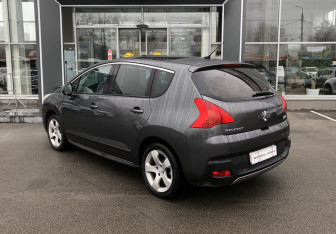 Подержанный автомобиль Peugeot 3008 2010 года (5 фото)