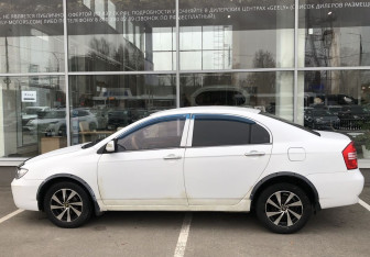 Подержанный автомобиль Lifan Solano 2011 года (8 фото)