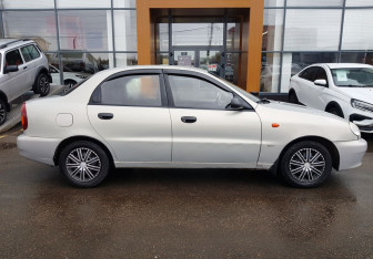 Подержанный автомобиль Chevrolet Lanos 2007 года (4 фото)