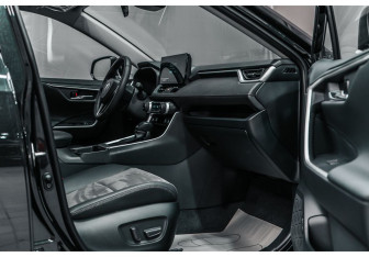 Новый Toyota RAV4 2025 (15 фото)