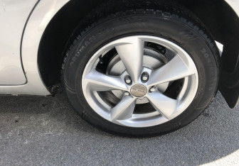 Подержанный автомобиль Ford Focus Sedan 2008 года (15 фото)