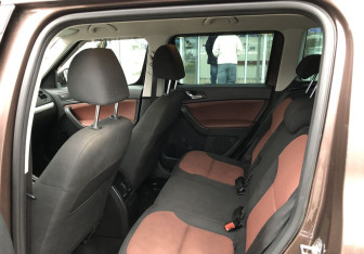 Подержанный автомобиль Skoda Yeti 2014 года (11 фото)