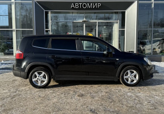 Подержанный автомобиль Chevrolet Orlando 2013 года (4 фото)