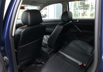 Подержанный автомобиль Volkswagen Passat Wagon 2003 года (11 фото)