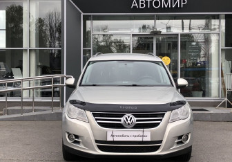 Подержанный автомобиль Volkswagen Tiguan 2010 года (2 фото)