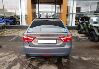 Подержанный автомобиль LADA (ВАЗ) Vesta Sedan 2016 года (6 фото)