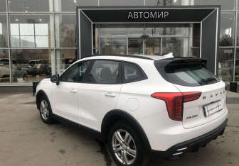 Подержанный автомобиль Haval Jolion 2024 года (7 фото)