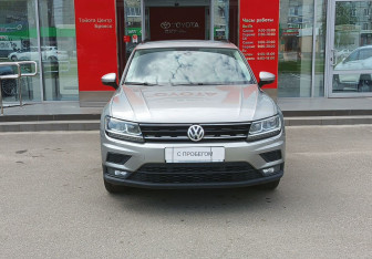Подержанный автомобиль Volkswagen Tiguan 2019 года (2 фото)