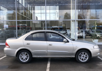 Подержанный автомобиль Nissan Almera Classic 2006 года (4 фото)