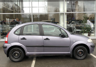 Подержанный автомобиль Citroen C3 Hatchback 2008 года (4 фото)