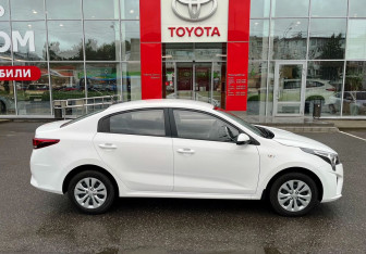 Новый Kia Rio Sedan 2021 (10 фото)