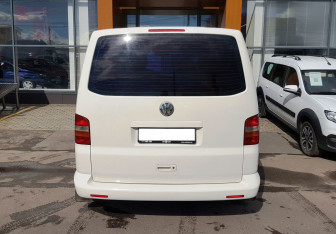 Подержанный автомобиль Volkswagen Transporter Minivan 2004 года (6 фото)
