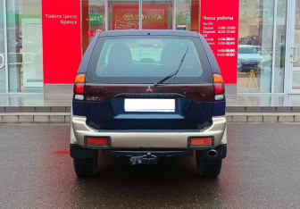 Подержанный автомобиль Mitsubishi Pajero Sport 2002 года (6 фото)