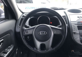 Подержанный автомобиль Kia Soul 2011 года (12 фото)