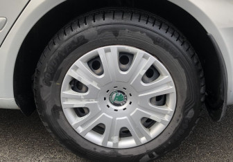 Подержанный автомобиль Skoda Octavia Liftback 2013 года (16 фото)