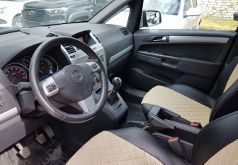 Подержанный автомобиль Opel Zafira Compactvan 2012 года (11 фото)