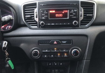 Подержанный автомобиль Kia Sportage 2016 года (14 фото)