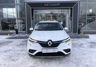 Подержанный автомобиль Renault Arkana 2020 года (2 фото)