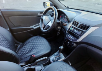 Подержанный автомобиль Hyundai Solaris Sedan 2013 года (14 фото)