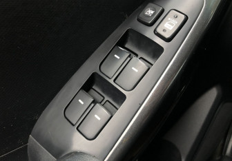 Подержанный автомобиль Kia Cerato Sedan 2009 года (13 фото)