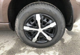 Подержанный автомобиль Skoda Yeti 2014 года (15 фото)