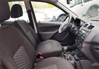 Подержанный автомобиль LADA (ВАЗ) Granta Hatchback 2019 года (9 фото)